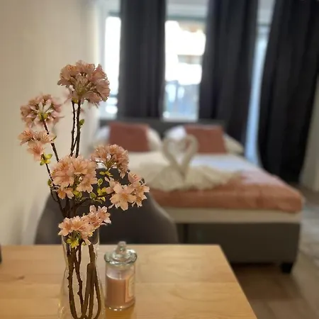 Central Cosy In 科隆